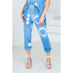 Womens Blue Capri Pull On Pants Size M Script Print NWT Artex Fashions